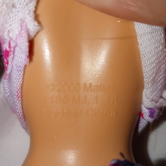 5 Barbie dolls 2009, 2010 & 2015 - Picture 7 of 16